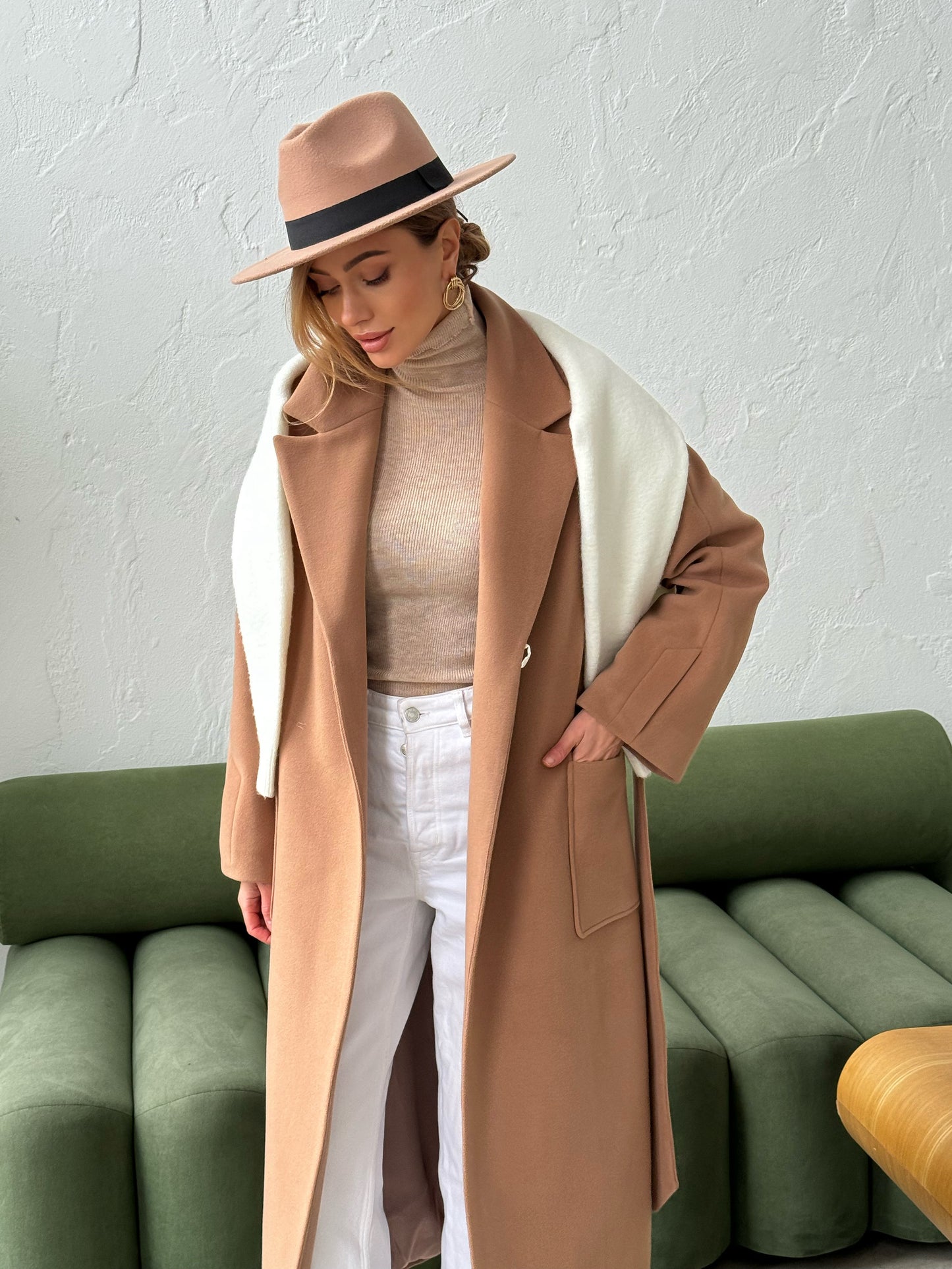 Double-breasted long coat with patch pockets, camel